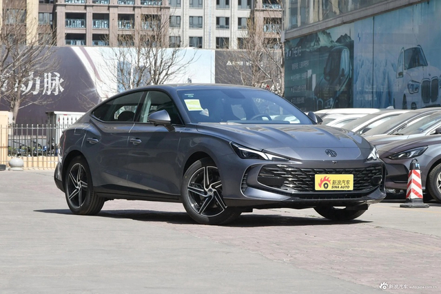 2023款MG7 1.5T DCT至美豪华版