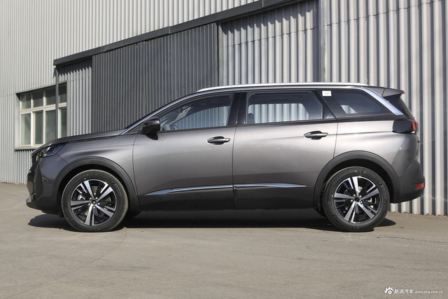 2023款标致5008 400THP 真爱版 5座