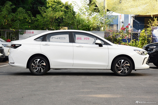 2021款北京U5 PLUS 1.5L手动豪华版