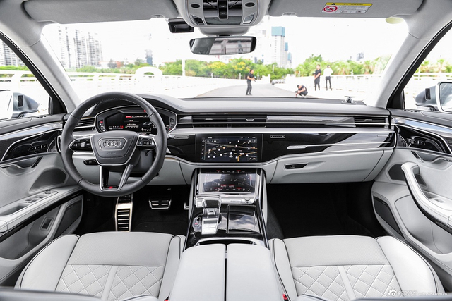 2023款奥迪S8L 4.0TFSI quattro