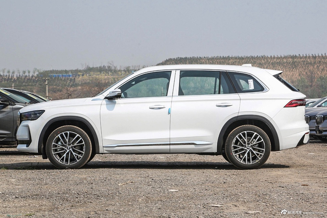 2024款星越L智擎 1.5T 星云版