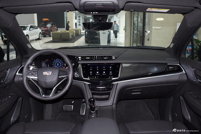 2025款XT6 2.0T 六座四驱尊贵行政黑标版