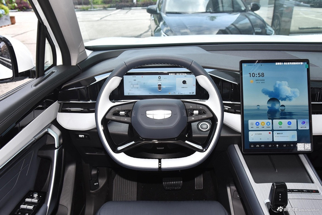 2024款博越L 1.5TD DCT龙腾版