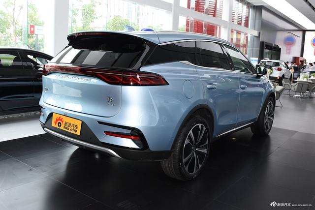 2024款比亚迪唐EV 冠军版 635KM 四驱旗舰型