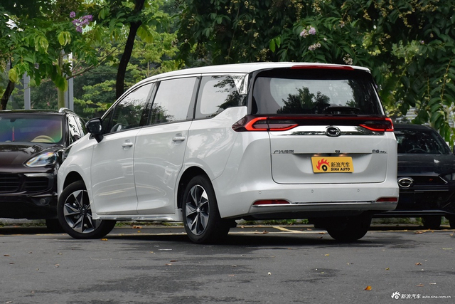2025款传祺M6 MAX 270T 豪华版版