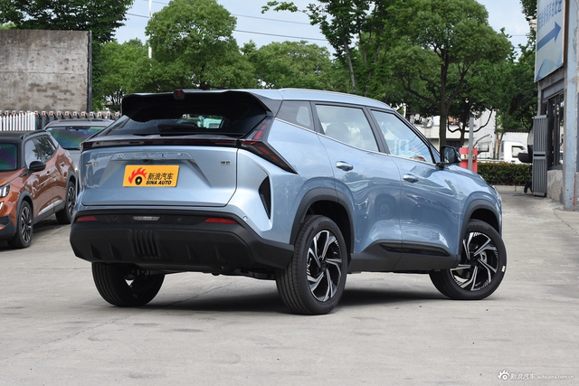 2024款吉利博越 1.5TD 龙腾版