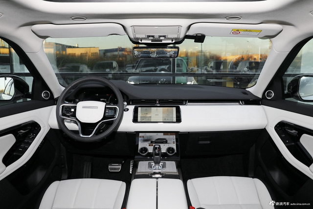 2021款揽胜极光P300e 插电式混合动力 豪华版