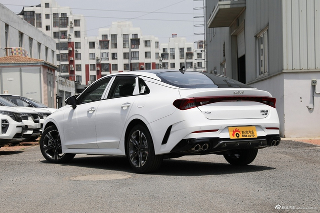 2021款K5凯酷 380T GT-Line 焕新版