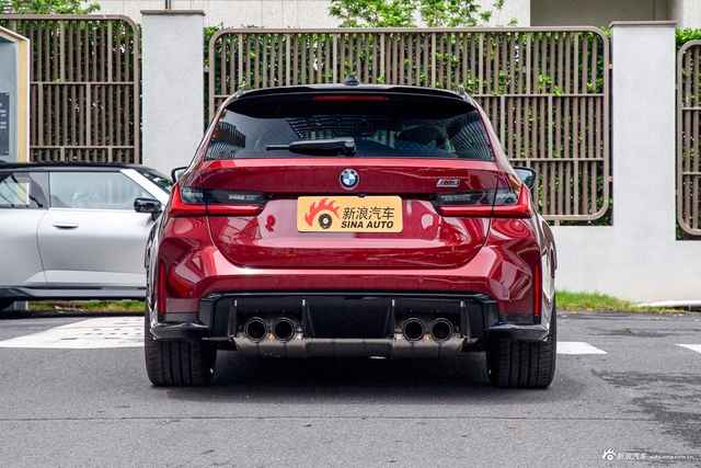 2026款宝马M3旅行版 M xDrive 雷霆版