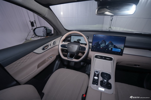 2025款瑞虎8 PLUS 290TGDI DCT舒适型