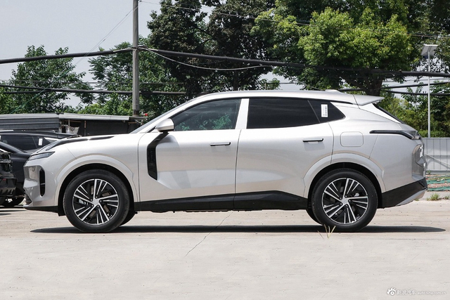 2025款领克08 EM-P 120长续航Pro