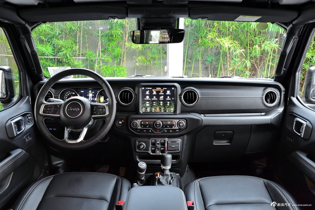 2021款牧马人4xe 四门 2.0T 4xe 撒哈拉