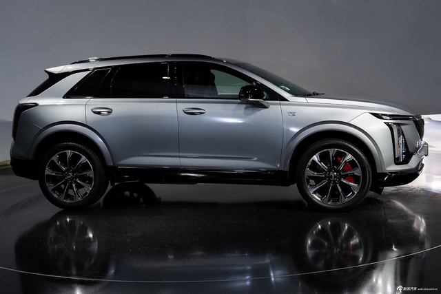 2025款凯迪拉克XT5 2.0T 四驱尊贵型 官图