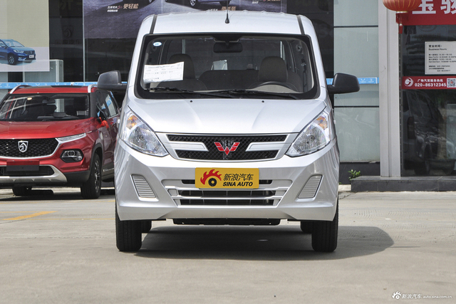 2018款五菱荣光V 1.5L手动实用型国V