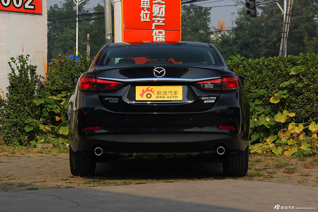 2015款阿特兹2.0L自动蓝天尊贵版 极夜黑