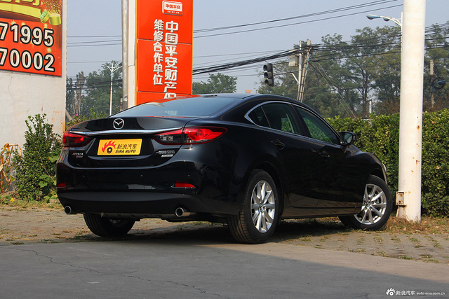 2015款阿特兹2.0L自动蓝天尊贵版 极夜黑