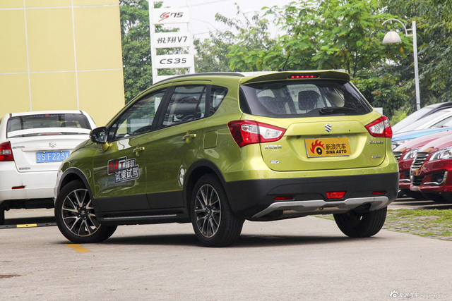 2015款锋驭1.4T自动两驱尊贵型 极光绿