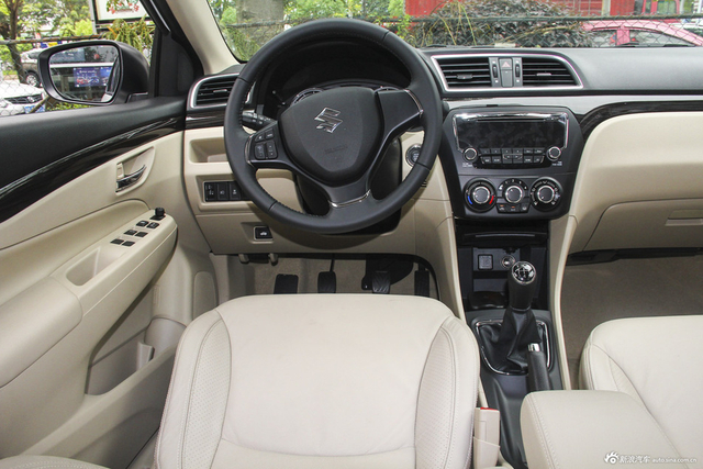 2015款启悦1.6L自动乐享型 珠光白