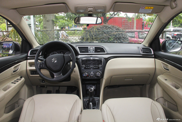 2015款启悦1.6L自动乐享型 珠光白