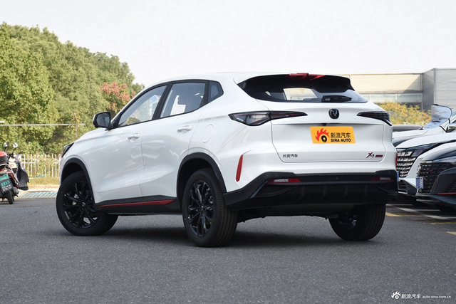 2025款长安X5 PLUS 1.5T DCT卓越型