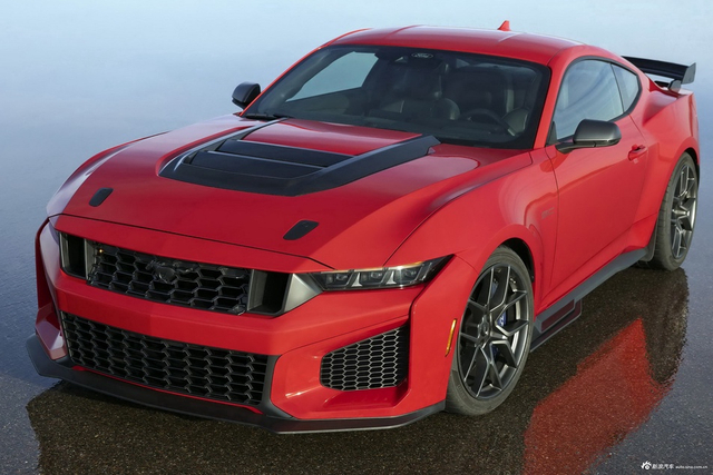 2026款Mustang Dark Horse SC 官图