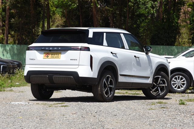 2025款瑞虎7 高能版 1.6T 劲两驱版