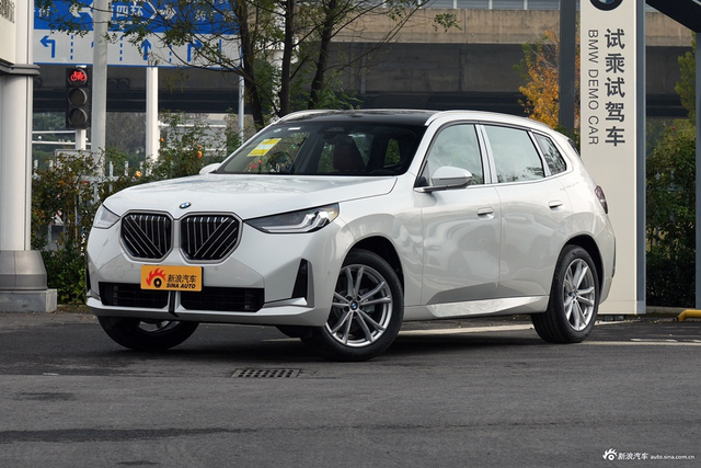 2025款宝马X3 改款 xDrive25L 豪华套装