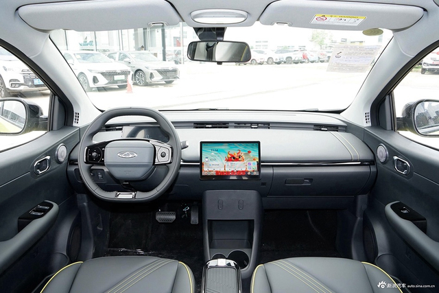 2024款小蚂蚁 青春版 321km 酷爱版