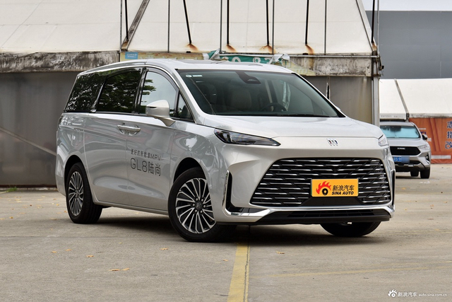 2025款别克GL8插混 陆尚 尊享版 7座