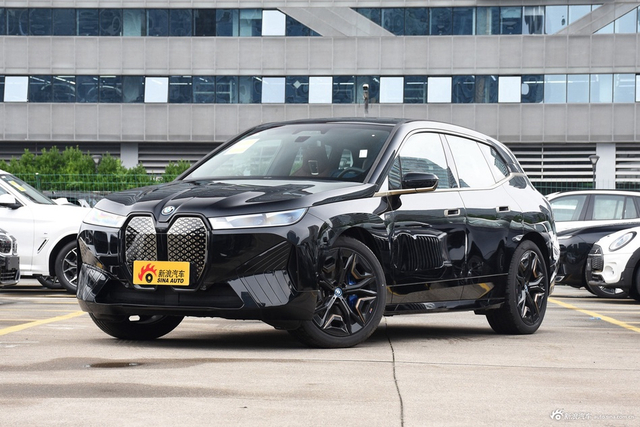 2023款宝马iX M60