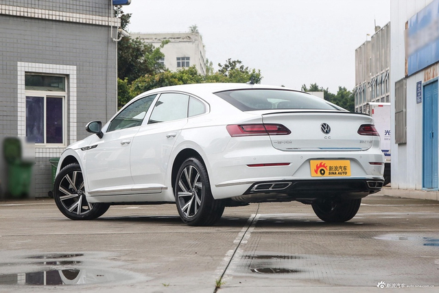 2024款一汽-大众CC 330TSI 炫目众享款