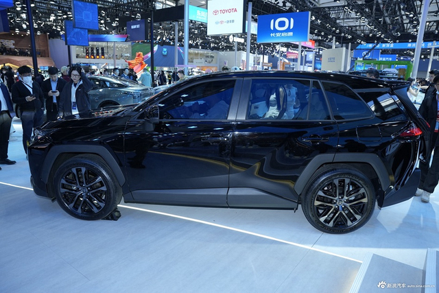 2025广州车展实拍：RAV4荣放