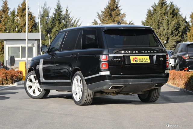 2020款揽胜3.0自动L6传世加长版