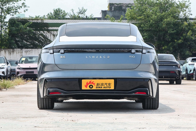 2025款领克Z10 95kWh 766km后驱Max