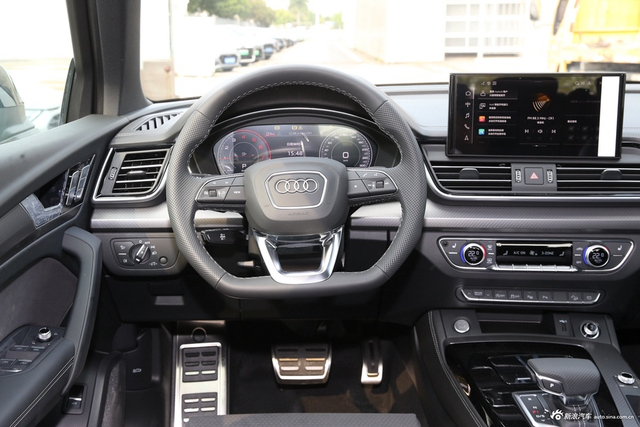 2026款奥迪Q5L Sportback quattro 45周年典藏版