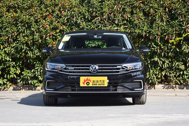 2022款迈腾GTE 豪华型