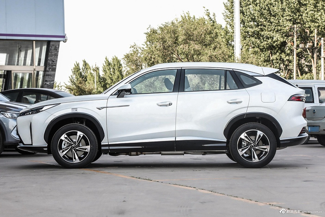 2024款荣威D5X 135豪华版