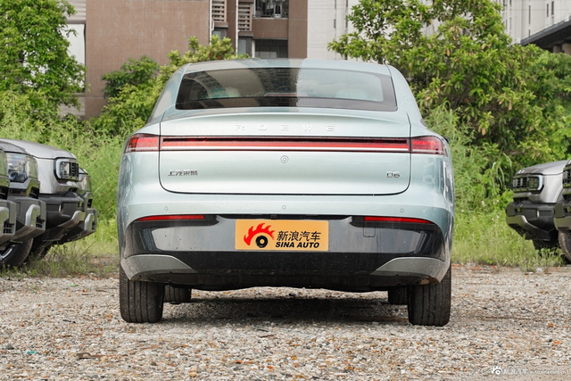 2025款荣威D6 450km 尊享版