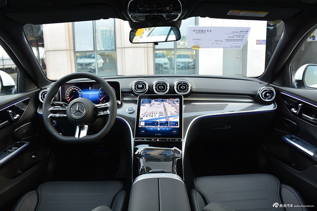 2024款奔驰C级 改款二 C 260 L 运动版