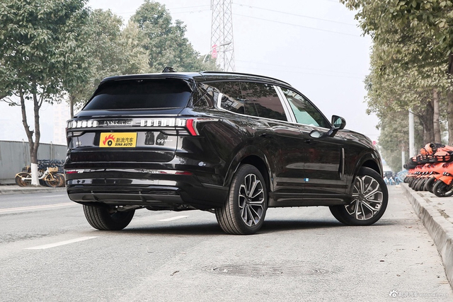 2024款领克09 EM-P 2.0TD HALO 六座