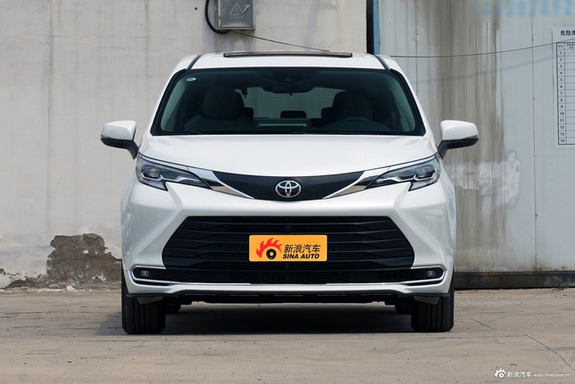 2027款赛那SIENNA 2.5L 双擎四驱舒适版