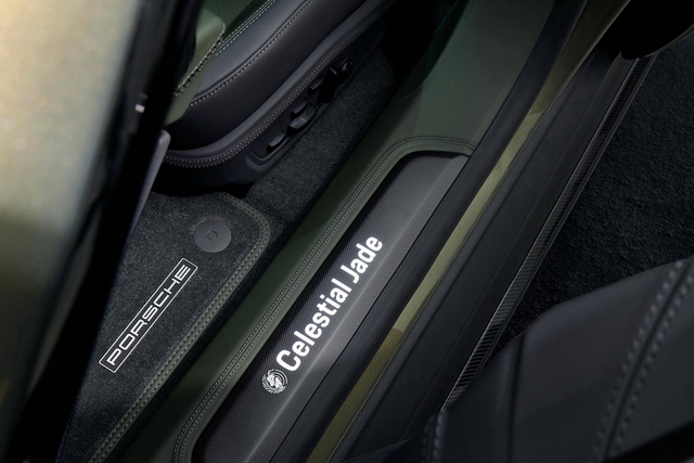 2024款Taycan Turbo S Celestial Jade