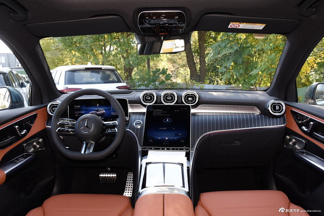 2025款奔驰GLC 300 L 4MATIC 豪华型 5座