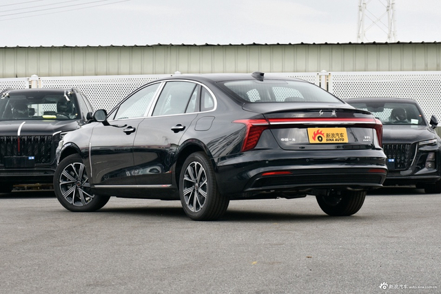 2025款红旗H5 PHEV 130 超混版