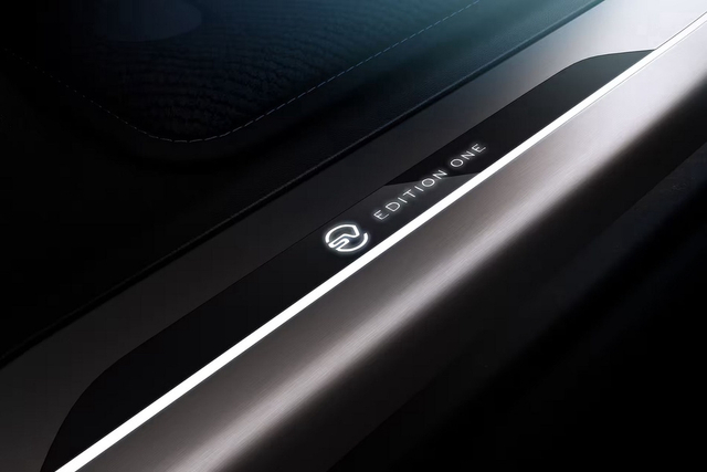 2024款揽胜运动版 4.4 V8 SV Edition One 官图