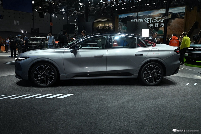 2025广州车展实拍：蒙迪欧