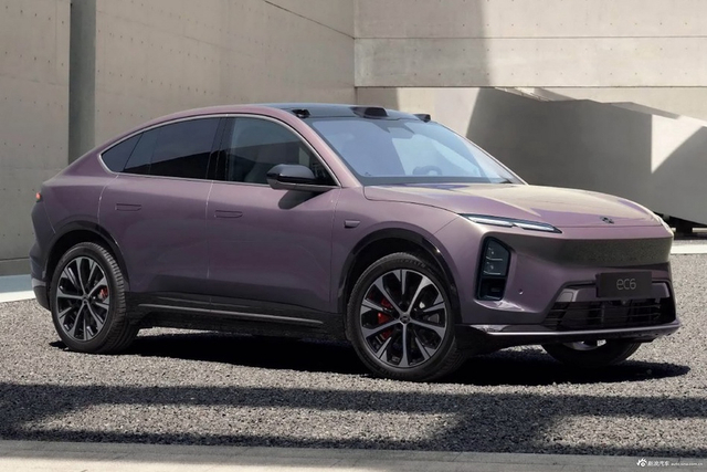 2025款蔚来EC6 75kWh 官图