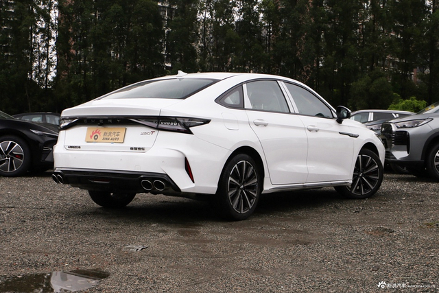 2025款艾瑞泽8 2.0T 自动御+