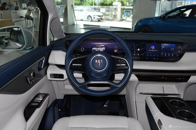 2024款GL8陆尊PHEV 奢享版 7座