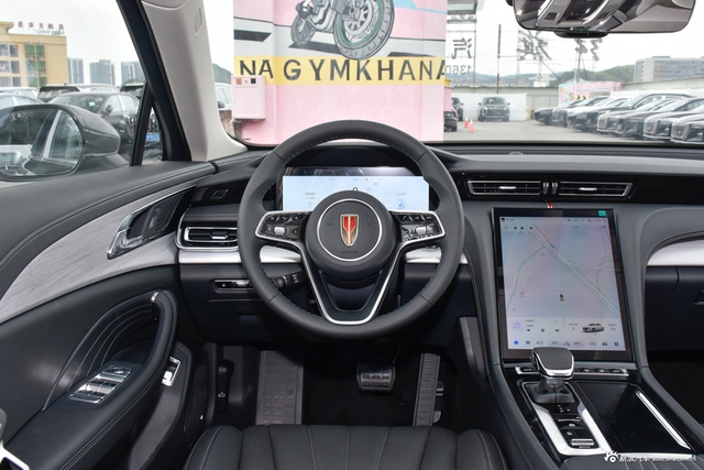 2025款红旗H5 PHEV 130 超混版